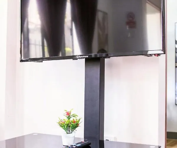 2 Bedroom ~ 5 Minutes To Grand Mall Liloan