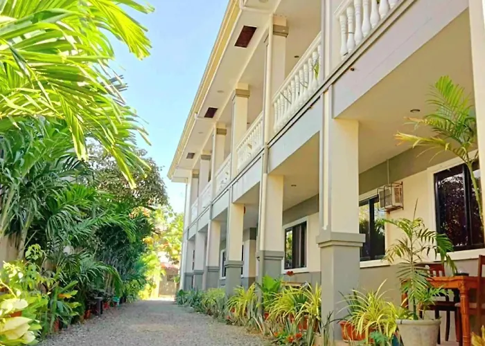 2 Bedroom ~ 5 Minutes To Grand Mall Liloan